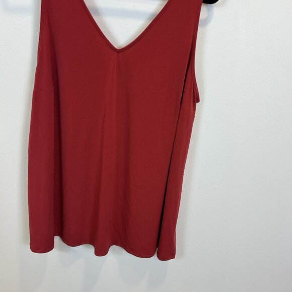 Torrid Womens Studio Knit V Neck Tank Top Plus 2X Red Raspberry Stretch - Picture 3 of 9